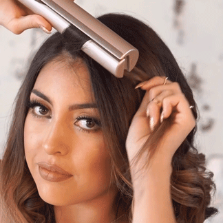 2-in-1 Straightener – Turn heads with soft curls or perfect straightening